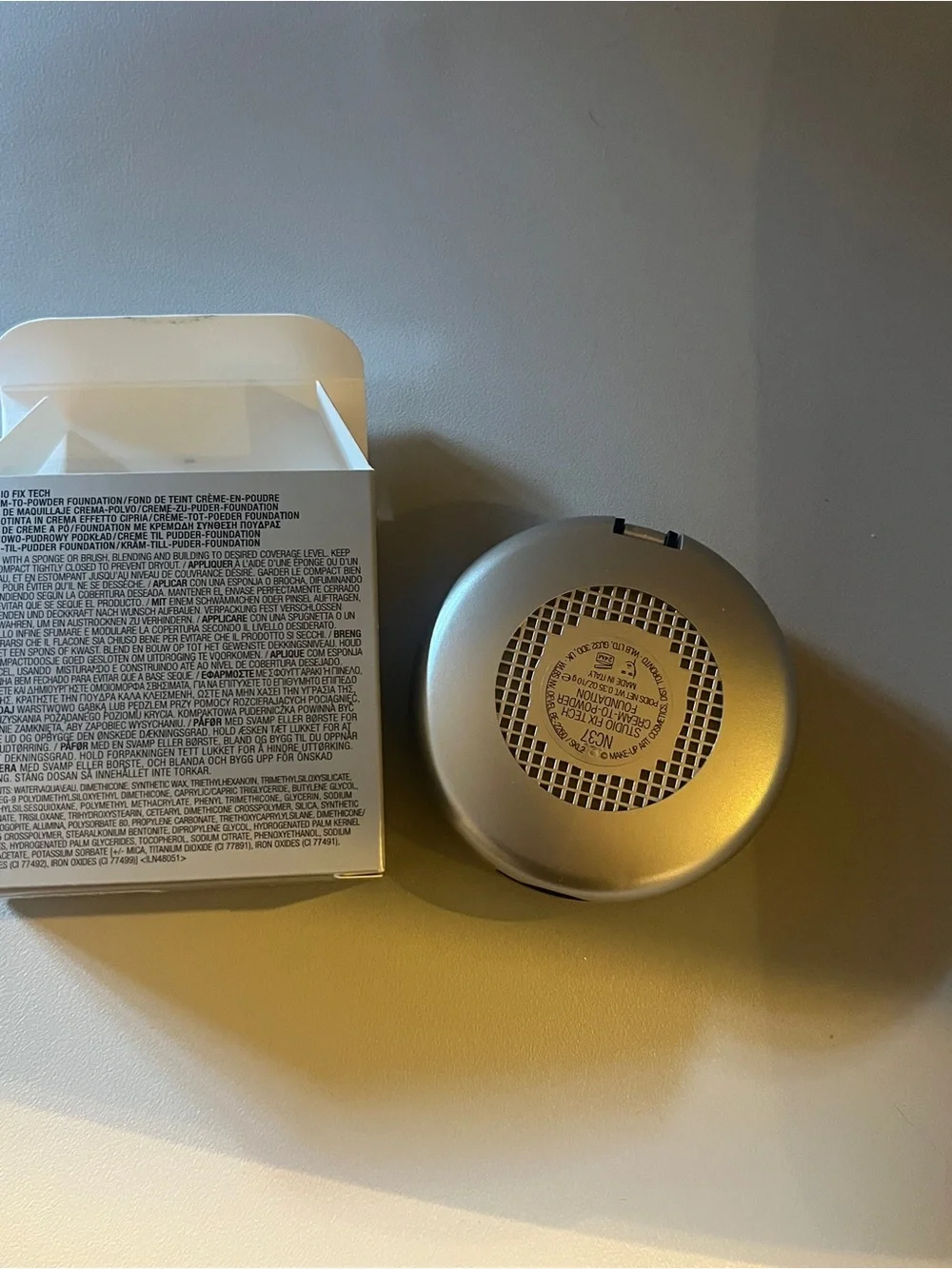 MAC STUDIO FIX TECH CREAM-TO-POWDER FOUNDATION NC37
